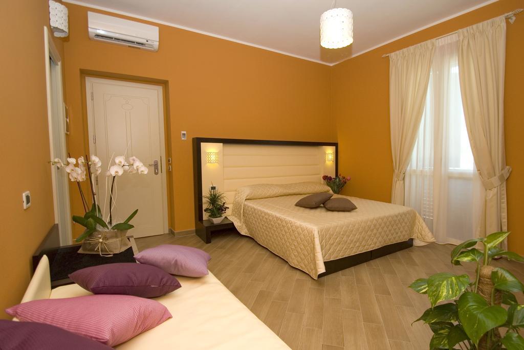 Hotel Rosignano โรซินญาโน โซลเวย์ ห้อง รูปภาพ